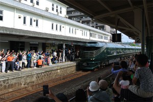 瑞風東萩駅ホーム (2)