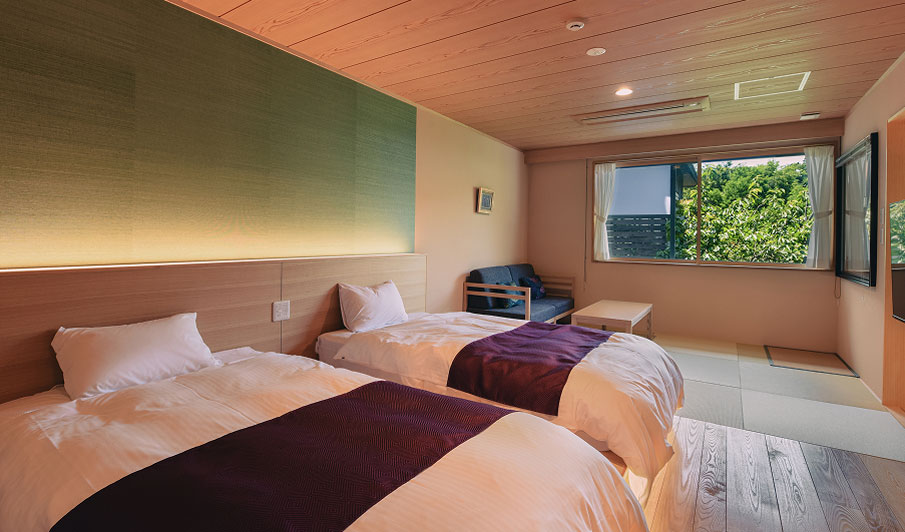 New Wing Japanese-Western Twin with Semi Open-Air Bath interior